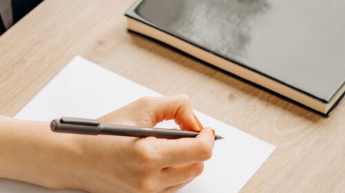 pexels-mikhail-nilov-8296967